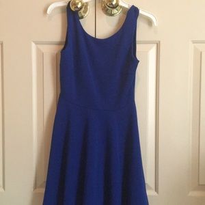 4 for $30! Sz S Forever 21 Royal v-back swing dres